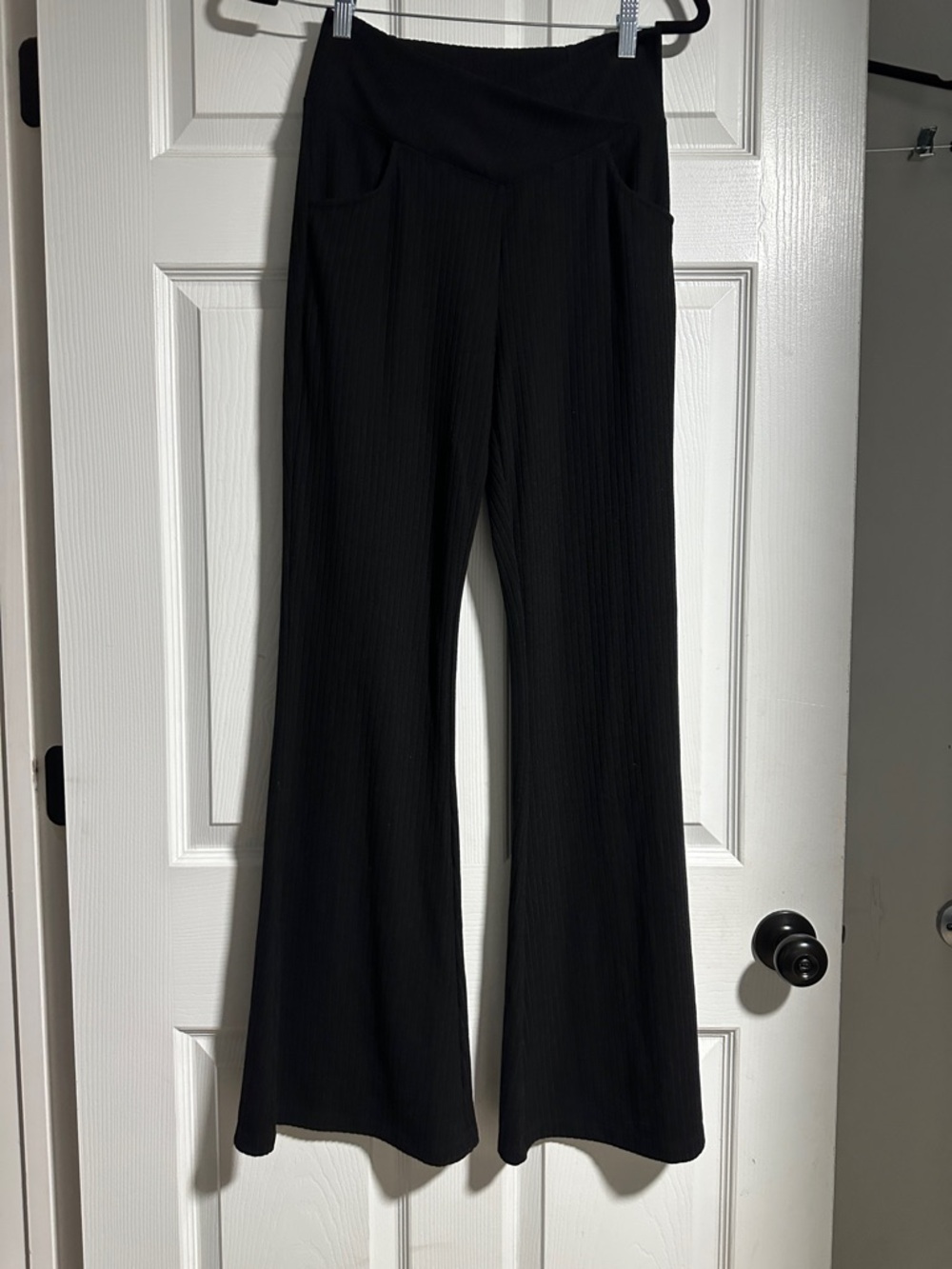 HALARA Black Ribbed Flare Pants